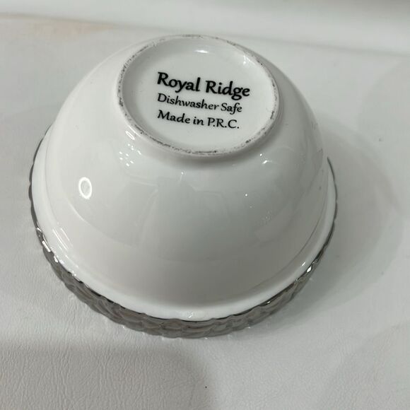 Royal Ridge Made In PRC Set 3 Rice Bowls 3 1/2 In Round 2 1/2 In Tall Silver Rim - Picture 6 of 11